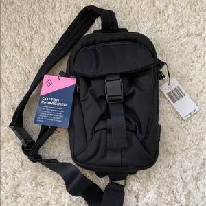 NWT Vera Bradley Sling Bag